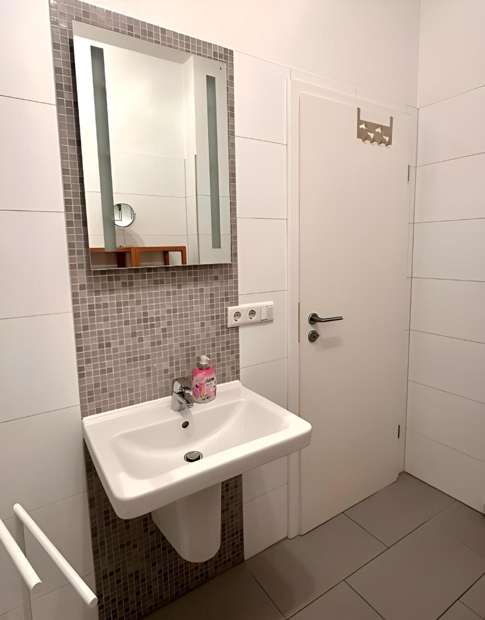 Raha Apartments - Historischer Charme Direkt Am Domplatz แอร์ฟวร์ท ภายนอก รูปภาพ