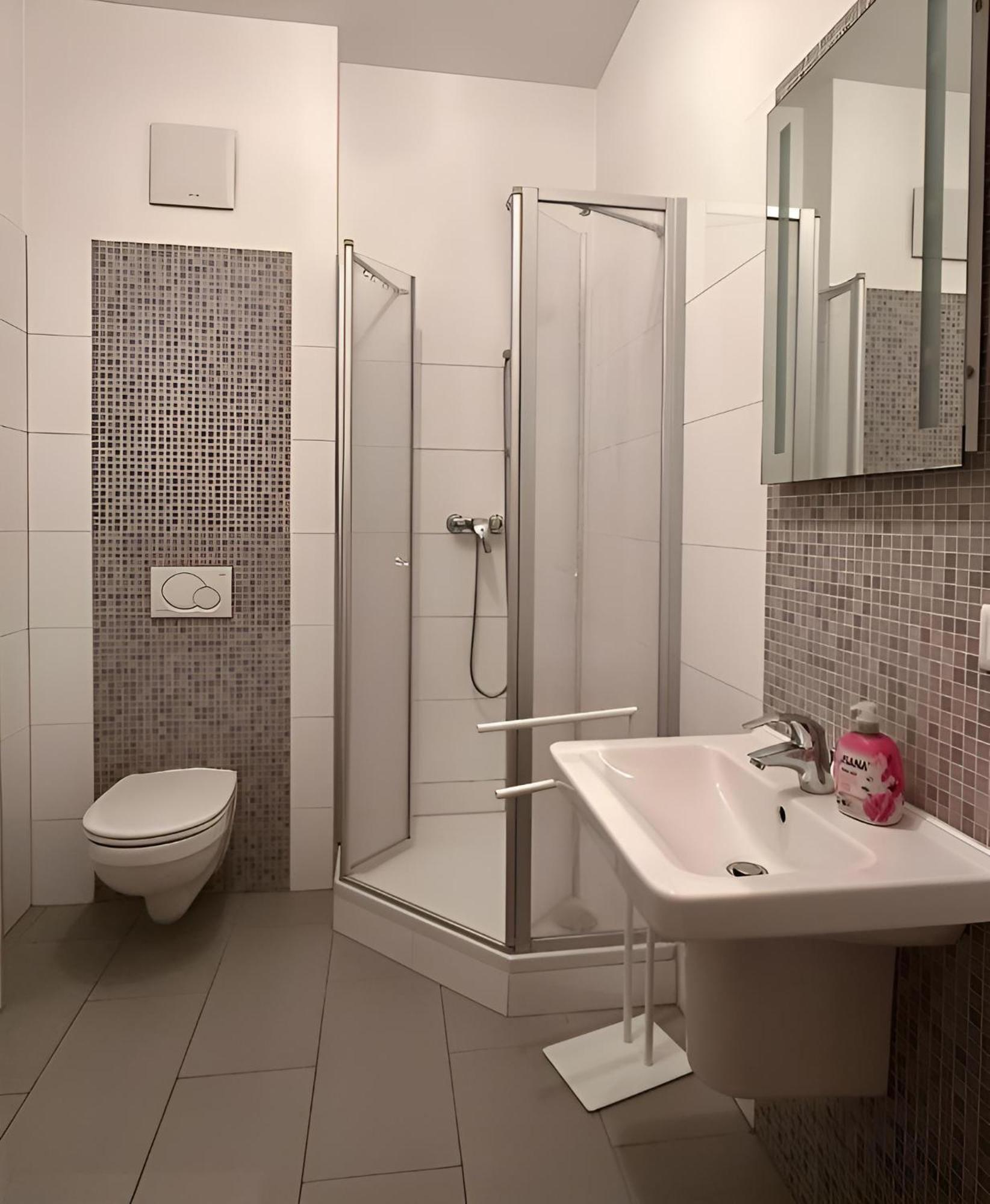 Raha Apartments - Historischer Charme Direkt Am Domplatz แอร์ฟวร์ท ภายนอก รูปภาพ